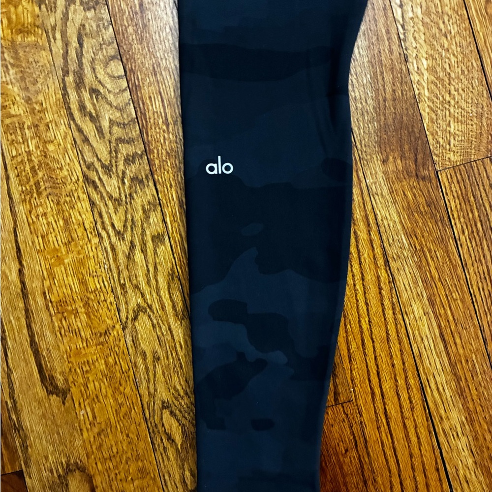 ALO Yoga Kids Camouflage Black Leggings